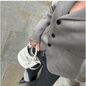ZARA BLOGGER FAVORITE DOUBLE FACED FITTED BLAZER